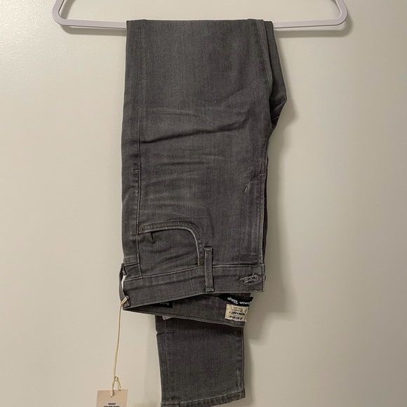 CITIZENS OF HUMANITY ROCKET HIGH RISE SKINNY JEAN - Size 28 New with Tag - Picture 3 of 6